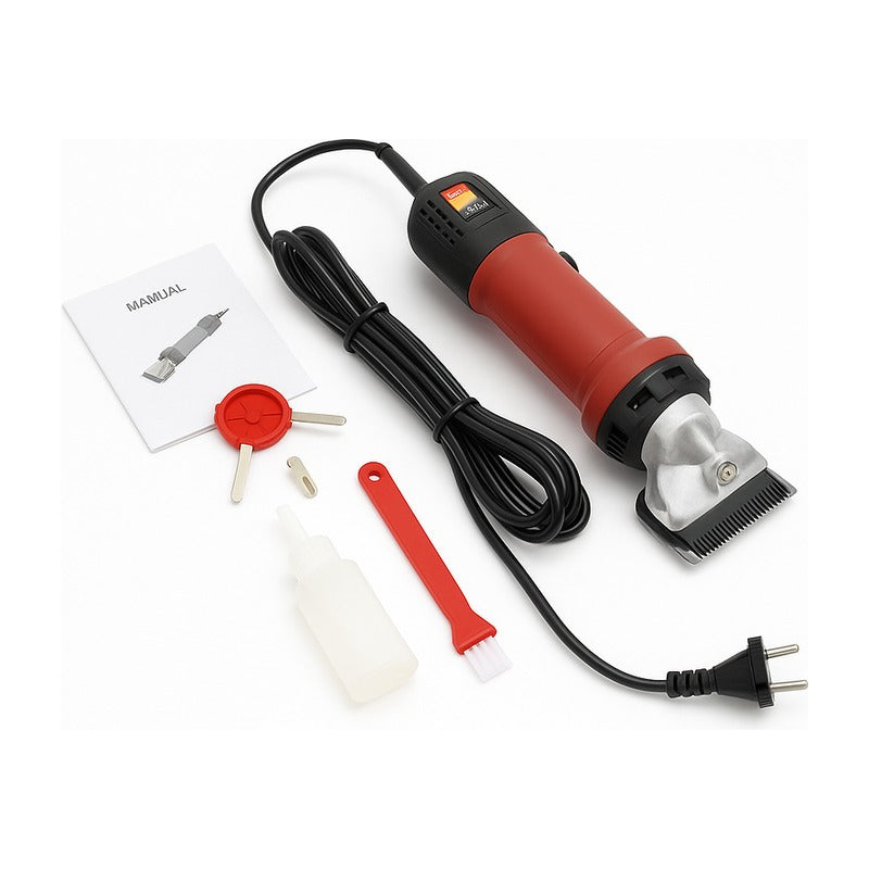 Tondeuse électrique 690W pour chevaux et moutons avec fil sur fond blanc